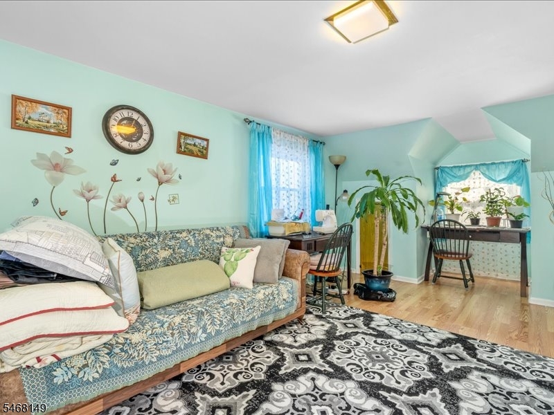 806 Pinewood Road Union NJ 07083