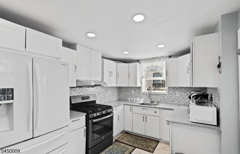 884 Townley Avenue Union NJ 07083