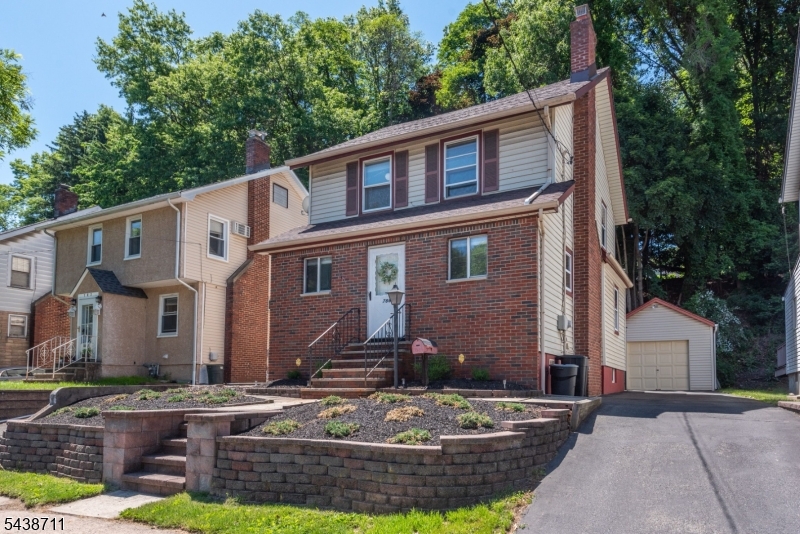 786 Broad Street Bloomfield NJ 07003