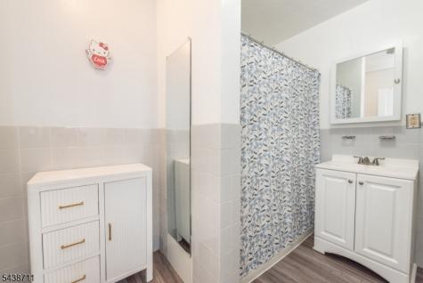 786 Broad Street Bloomfield NJ 07003