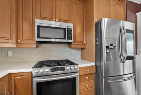 334 Pine Street Pompton Lakes NJ 07442