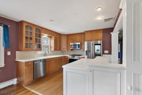 334 Pine Street Pompton Lakes NJ 07442
