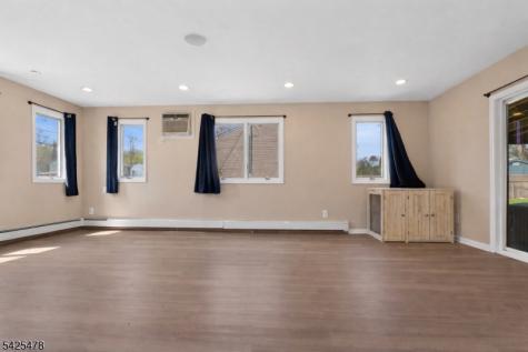 334 Pine Street Pompton Lakes NJ 07442