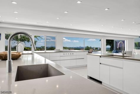 349 Crestmont Road Cedar Grove NJ 07009