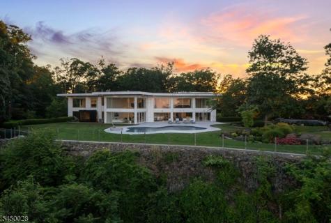 349 Crestmont Road Cedar Grove NJ 07009