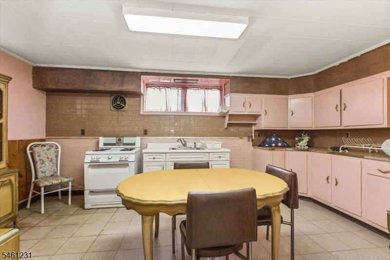 407 Franklin Avenue Belleville NJ 07109