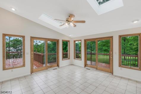 8 Deerwood Trail Warren NJ 07059