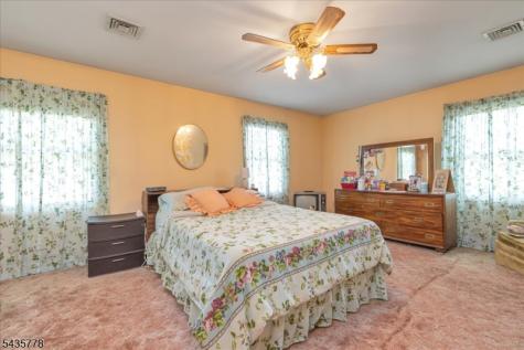 61 Beech Street Woodbridge NJ 08863