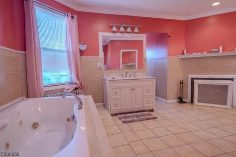 95 Beech Street East Orange NJ 07018