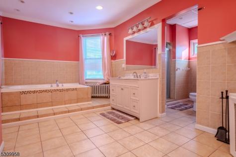 95 Beech Street East Orange NJ 07018