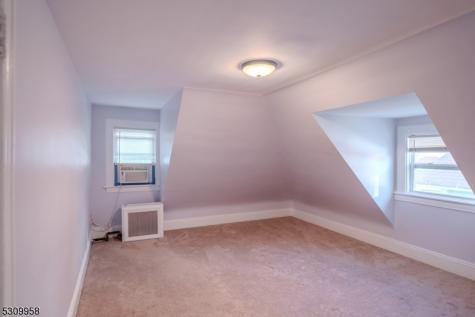 95 Beech Street East Orange NJ 07018