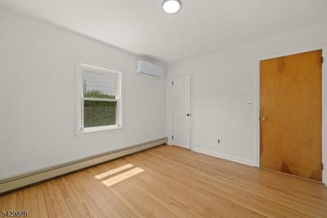 765 Chase Avenue Lyndhurst NJ 07071