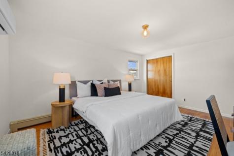 765 Chase Avenue Lyndhurst NJ 07071