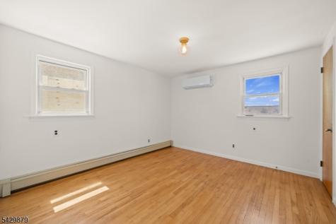 765 Chase Avenue Lyndhurst NJ 07071