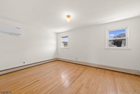 765 Chase Avenue Lyndhurst NJ 07071