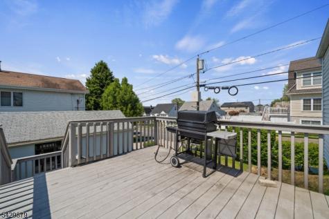765 Chase Avenue Lyndhurst NJ 07071