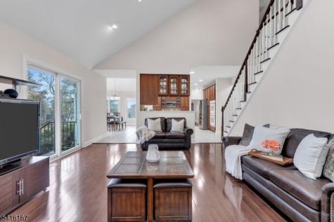 4 Dumont Court Bridgewater NJ 08807