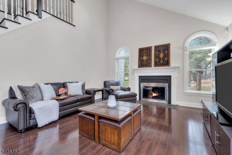 4 Dumont Court Bridgewater NJ 08807