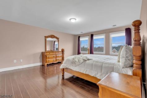 4 Dumont Court Bridgewater NJ 08807