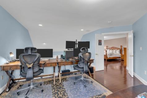 4 Dumont Court Bridgewater NJ 08807