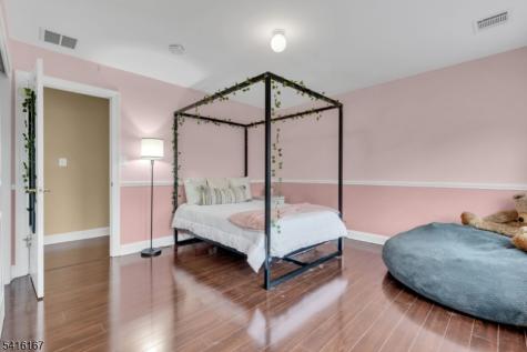 4 Dumont Court Bridgewater NJ 08807