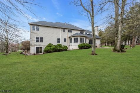 4 Dumont Court Bridgewater NJ 08807