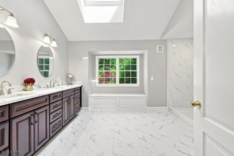39 Ascot Drive Washington NJ 07853