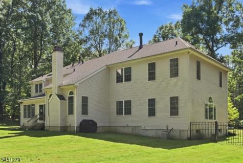 39 Ascot Drive Washington NJ 07853