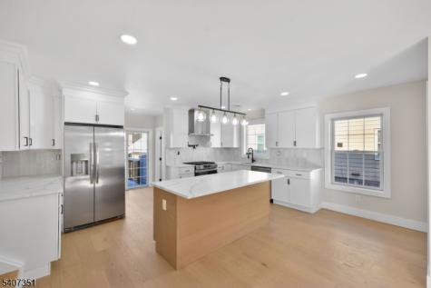 715 Stuyvesant Avenue Lyndhurst NJ 07071