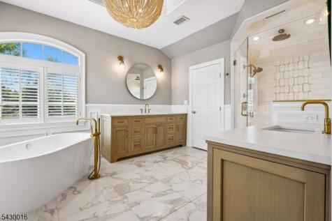 1 Buckeye Lane Raritan NJ 08822