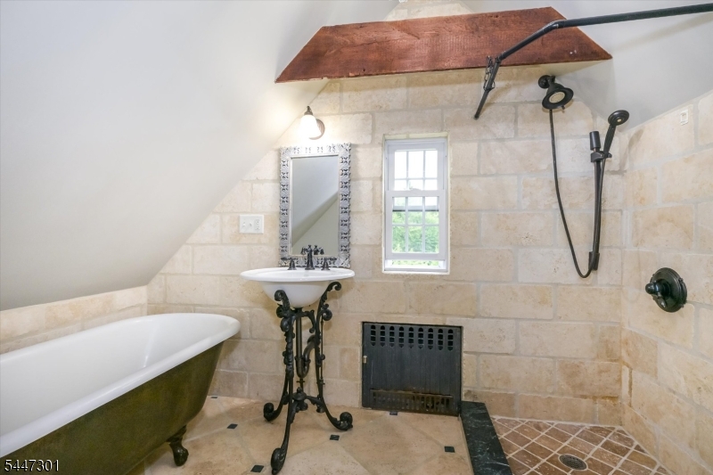 771 Valley Road Montclair NJ 07043