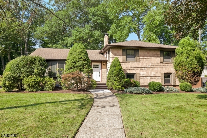 65 Springbrook Road Livingston NJ 07039
