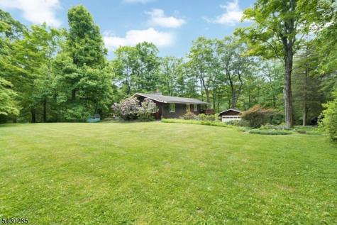235 Brook Valley Road Montville NJ 07082