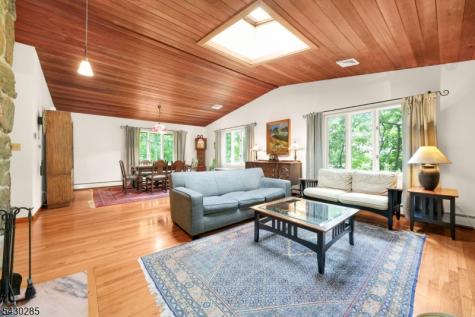 235 Brook Valley Road Montville NJ 07082