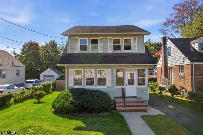 428 E 4th Avenue Roselle NJ 07203
