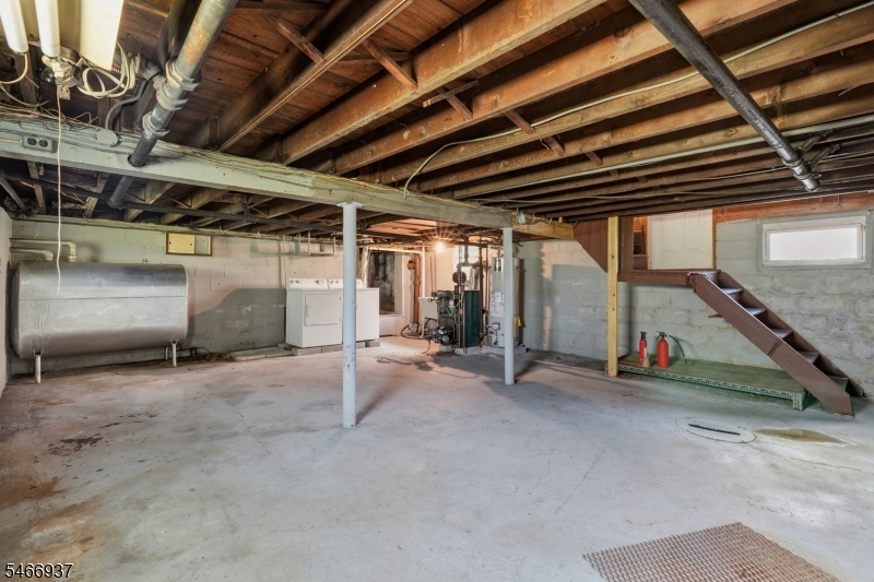 428 E 4th Avenue Roselle NJ 07203