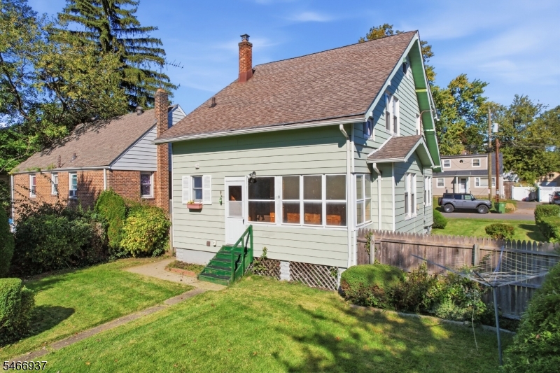 428 E 4th Avenue Roselle NJ 07203