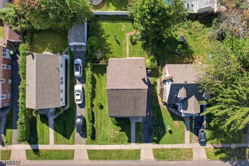 428 E 4th Avenue Roselle NJ 07203