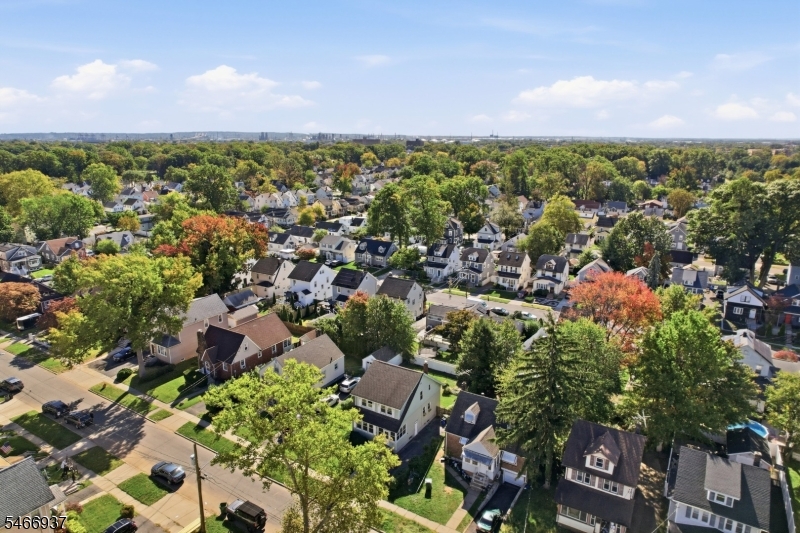 428 E 4th Avenue Roselle NJ 07203