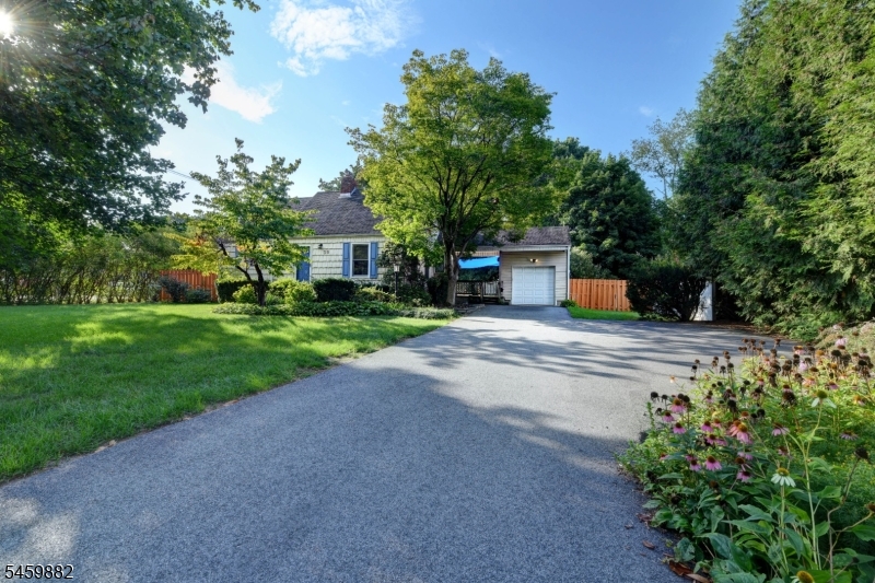 39 Sunset Road Pequannock NJ 07444