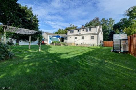 39 Sunset Road Pequannock NJ 07444