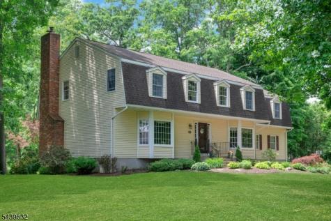 20 Lark Lane Jefferson NJ 07438