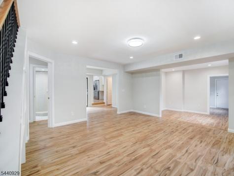 8 Britton Road Delaware NJ 08559