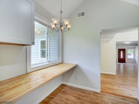 8 Britton Road Delaware NJ 08559