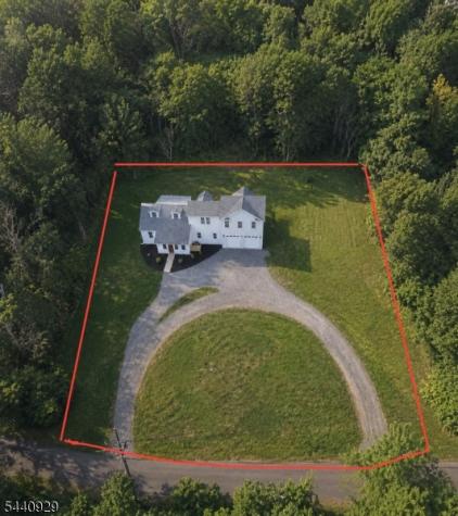 8 Britton Road Delaware NJ 08559