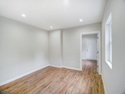 8 Britton Road Delaware NJ 08559