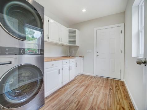 8 Britton Road Delaware NJ 08559