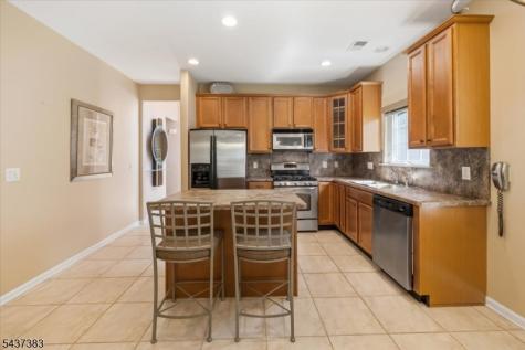 3 Daulton Drive Franklin NJ 08873
