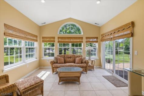 3 Daulton Drive Franklin NJ 08873