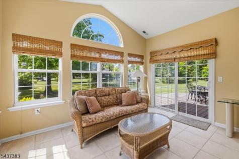 3 Daulton Drive Franklin NJ 08873